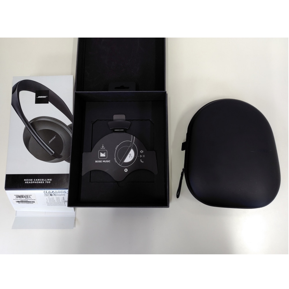 [ジャンク品]NOISE CANCELLING HEADPHONES 700 トリプルブラック