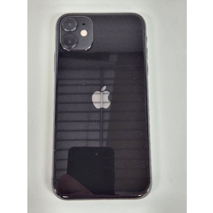 [中古B]iPhone11 MWM02J/A ブラック (SoftBank) (SIMロック解除済) [128GB]