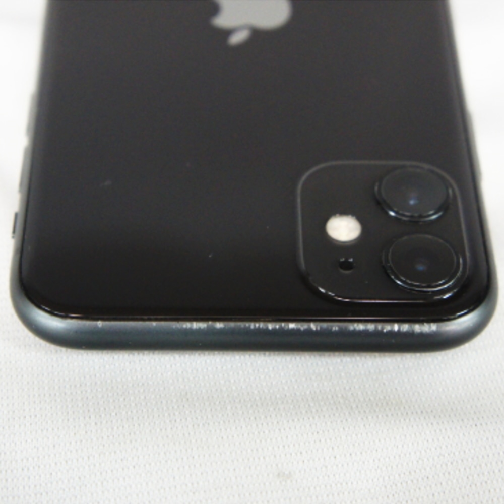[中古B]iPhone 11 MWM02J/A ブラック (au) [128GB]