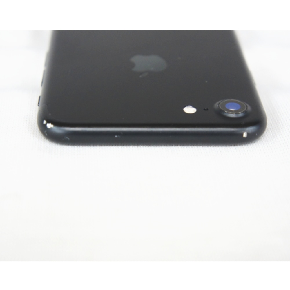 [中古B]MNCE2J/A iPhone 7 ブラック (au)(SIMロック解除済) [32GB]