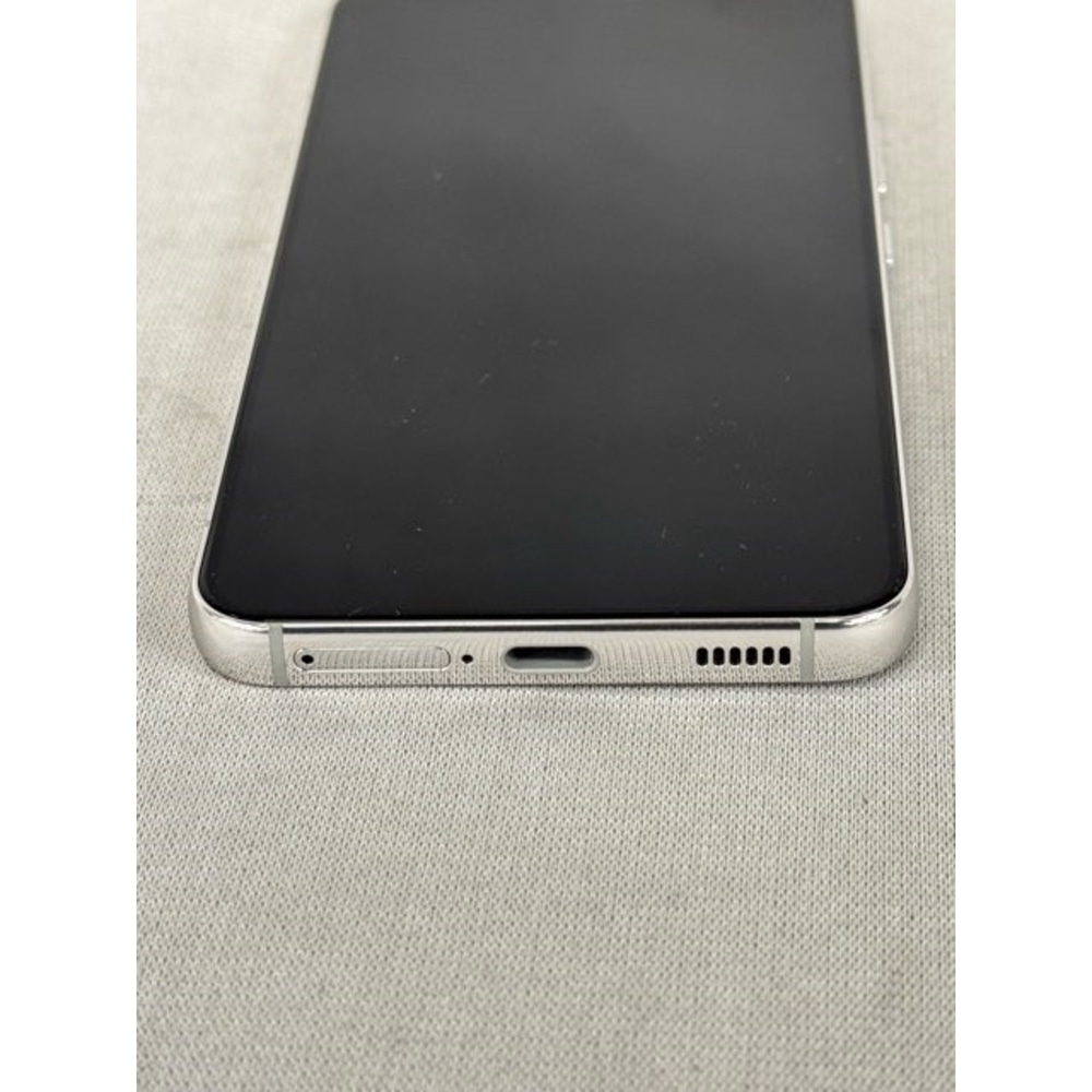 [中古B]Galaxy S22 SCG13 ファントムホワイト 8GB 256GB (au)(SIMロック解除済)