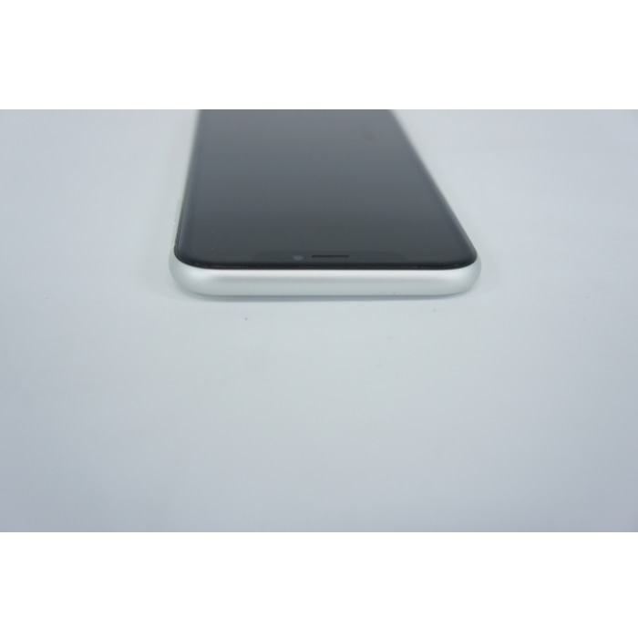 [中古B]iPhoneXR A2106 MT032J/A ホワイト (バッテリー最大容量80%) (docomoSIMロック解除済) [64GB]