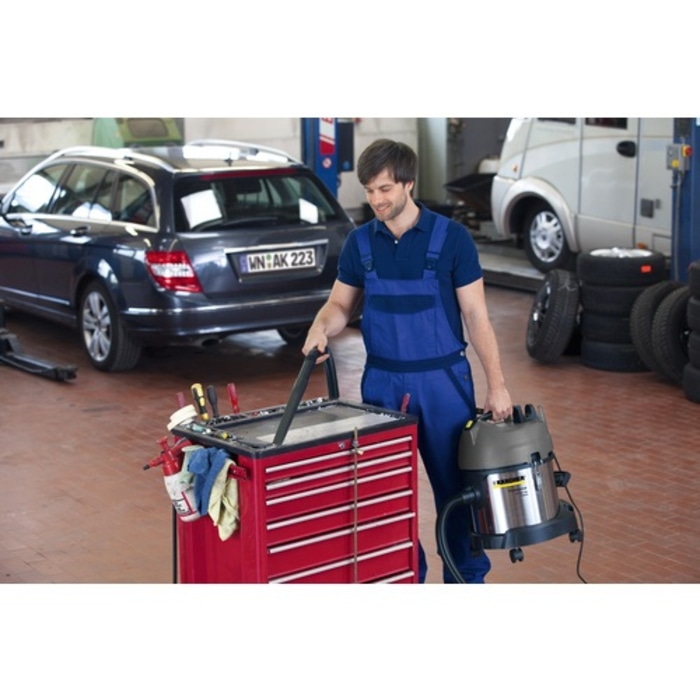 [直送5]1.428-551.0  NT 20/1 Me Classic (業務用乾湿両用掃除機)