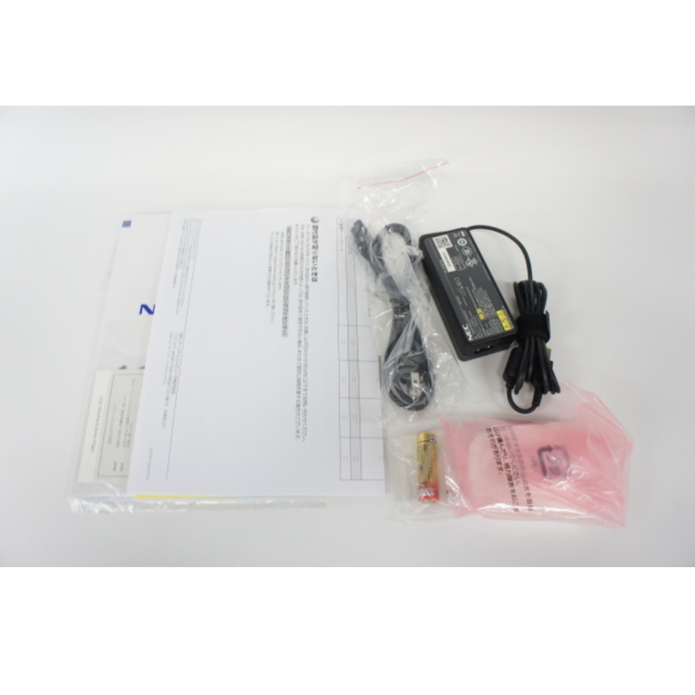 [展示品A]LAVIE N15 N1535/EAW PC-N1535EAW パールホワイト