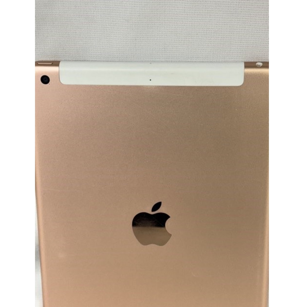 [中古C](softbank)(SIMロック解除済)iPad 9.7インチ Wi-Fi+Cellularモデル MRM02J/A ゴールド [32GB]