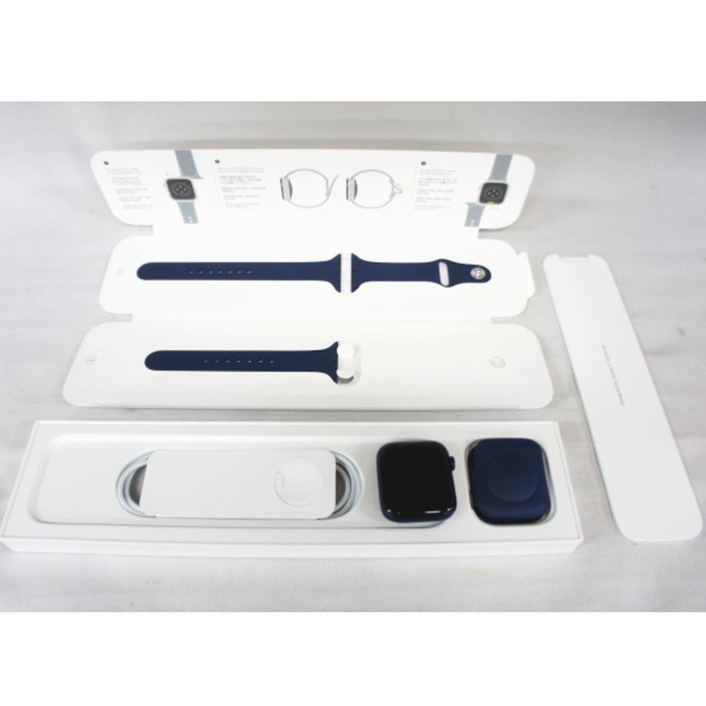 [中古B]Apple Watch Series 6 GPSモデル 44mm M00J3J/A ディープネイビースポーツバンド