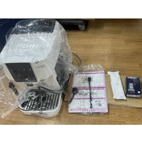 [中古C]マグニフィカ スタート ECAM22020W ホワイト