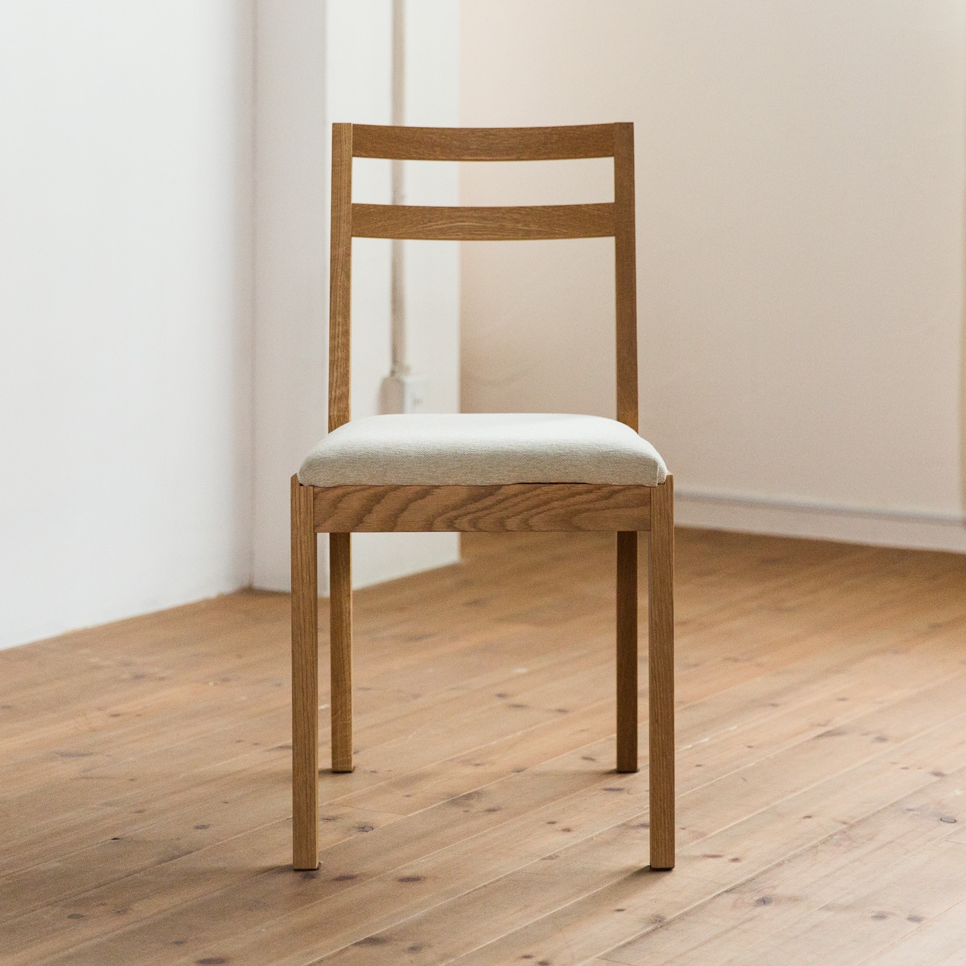 プレーン チェア