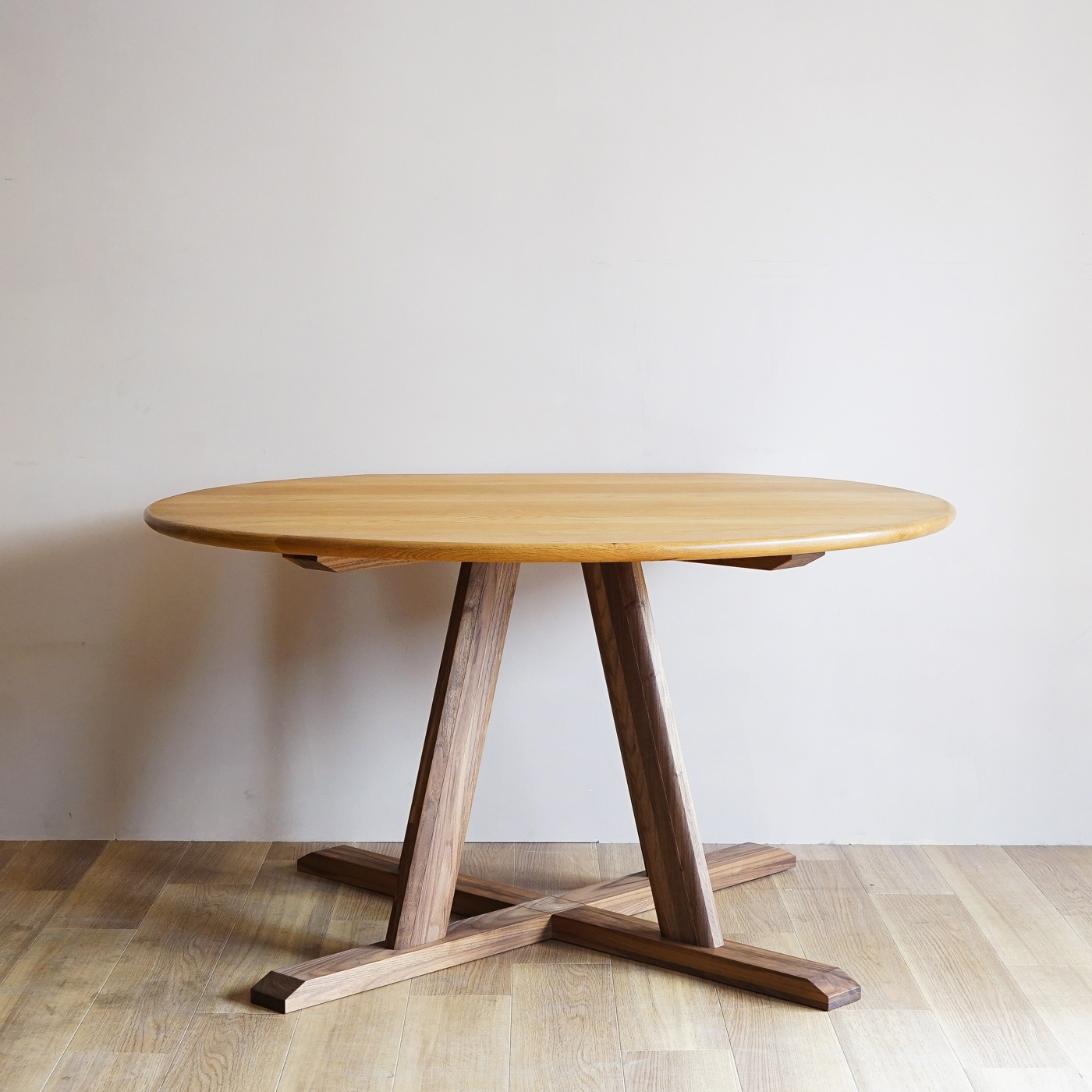 うちは ダイニングテーブル