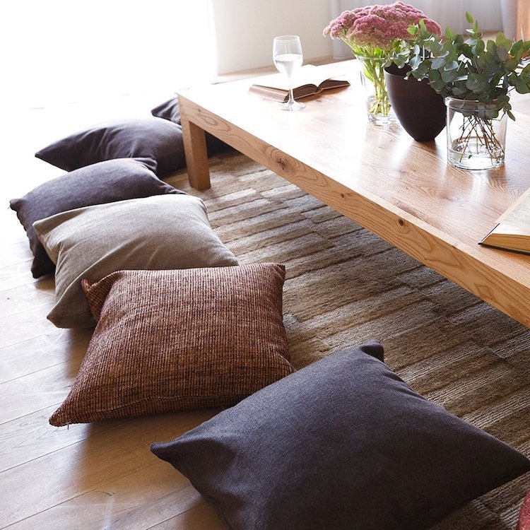 カラメッラ クッション 050