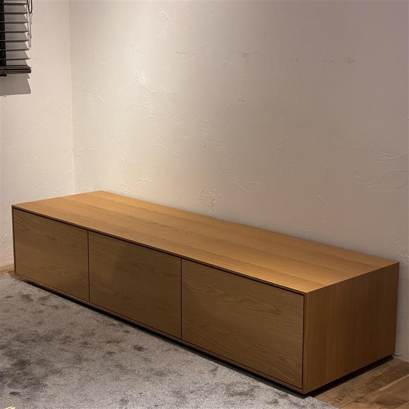 ノベルズ AVボード【OUTLET】(幅180cm / オーク)